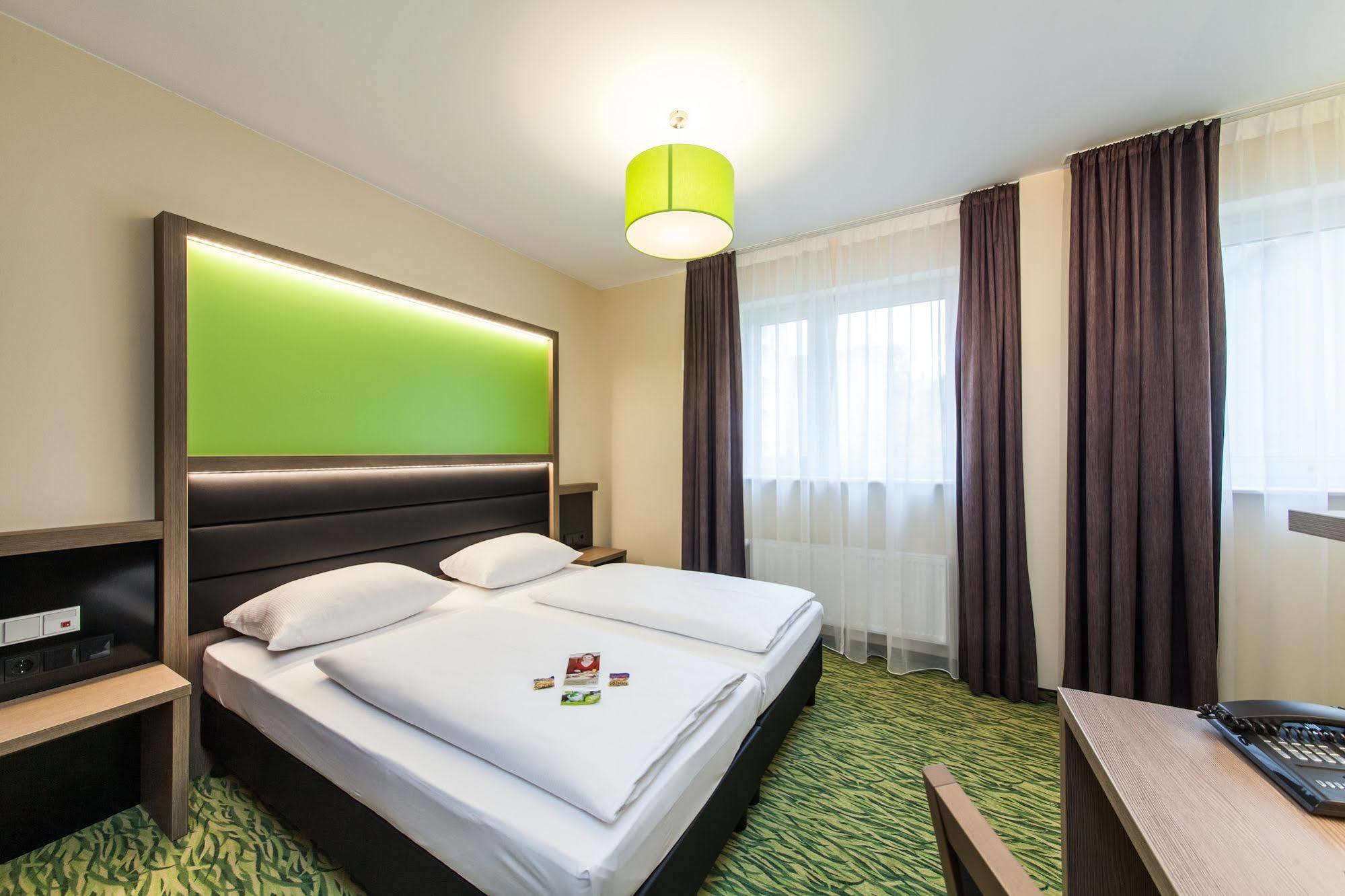Novum Style Hotel Aldea Berlin Exterior photo